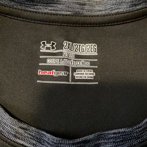 Under Armour Fitted Tee - Picture 2 of 3